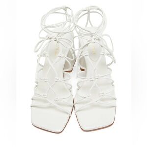 Gianvito Rossi white leather strappy 90mm Minas sandals
Sold Out